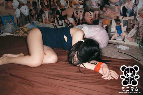 壊れるほどイカされる。おじさんたちのタコ部屋アパートメント。ももは 149cm（無毛）サンプル4