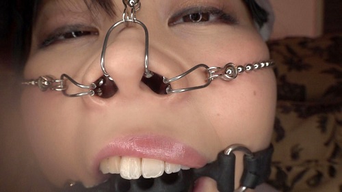 令和最強の性欲モンスターあやか しかも現役ナース 淫獣制圧！メッタ突き中出し輪姦サンプル1